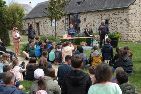 Journée de l'europe à Quelaines Saint-Gault le 9 mai 2025